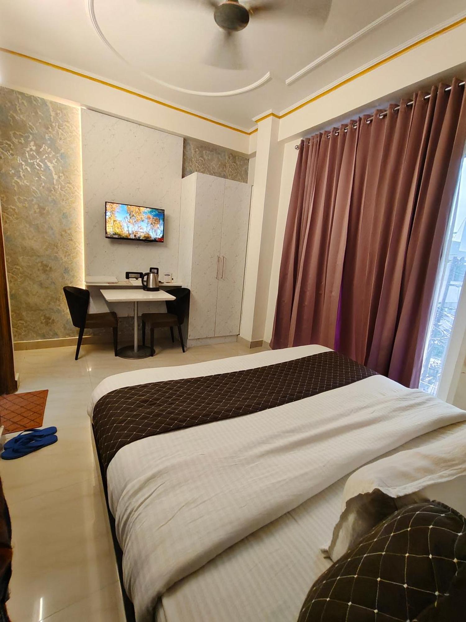Hotel New Imperial Ghaziabad Exterior foto