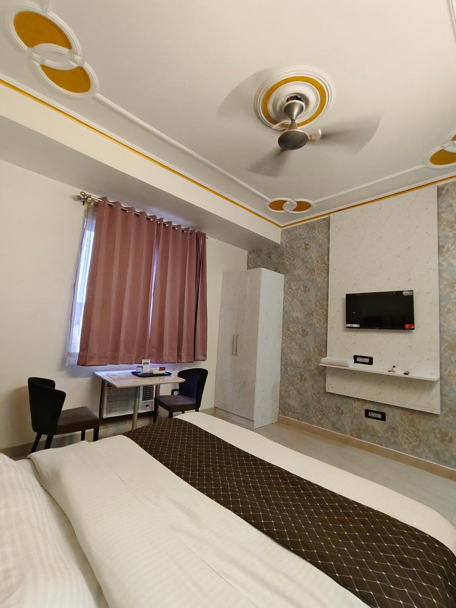 Hotel New Imperial Ghaziabad Exterior foto