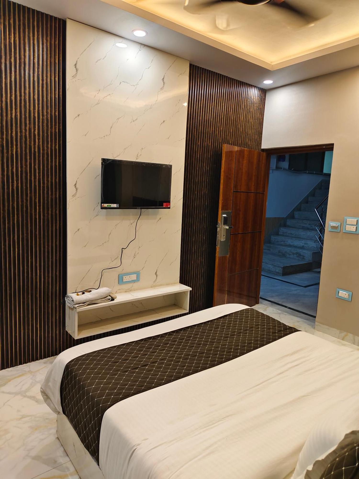 Hotel New Imperial Ghaziabad Exterior foto
